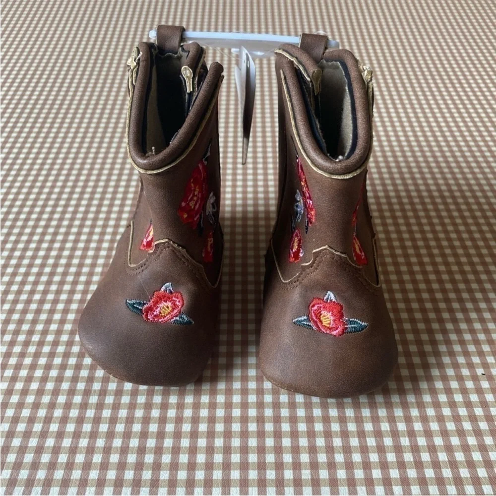 Faux Leather Roses Embroidery cowgirl boots. Baby size 3. NEW‎